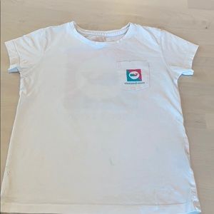 Vineyard vines t-shirt